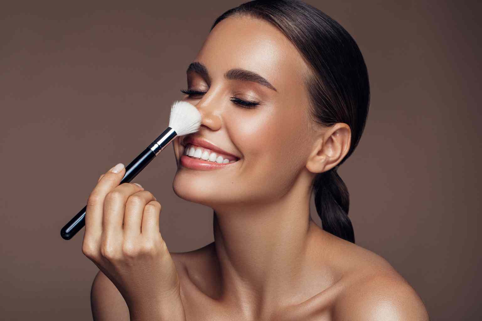 Il make-up perfetto per l�estate: ecco i prodotti immancabili