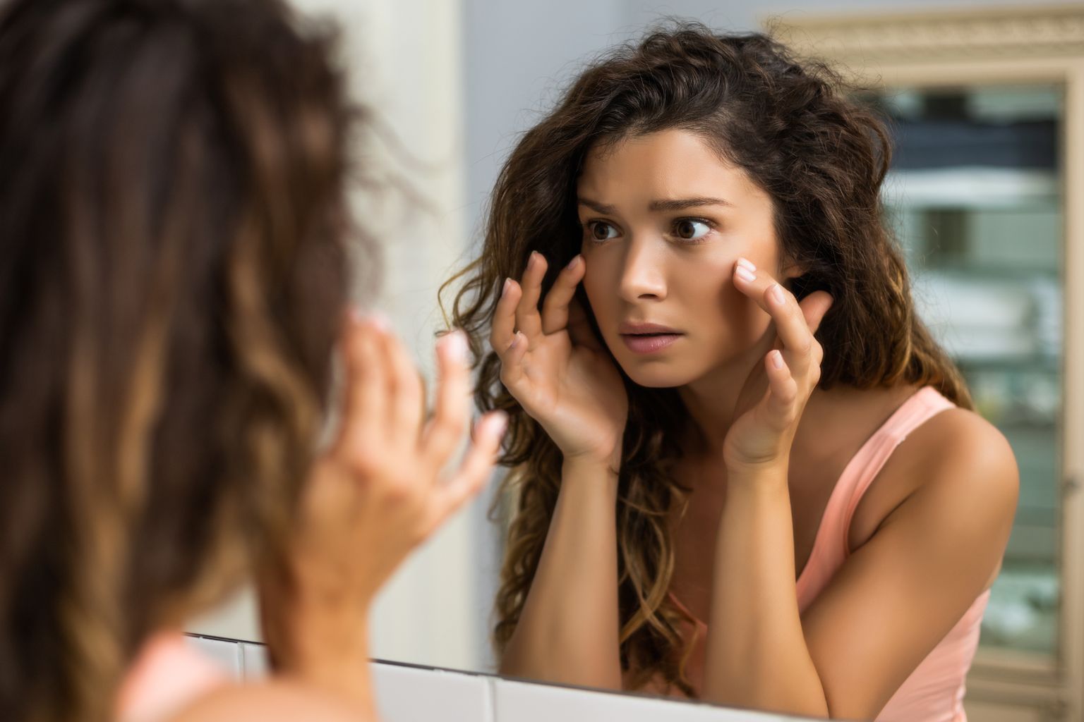 Borse e occhiaie: come trattare al meglio il contorno occhi?